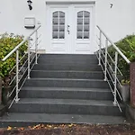 Alfeld City Apartment *
