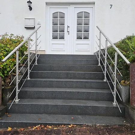 Alfeld City Apartment *